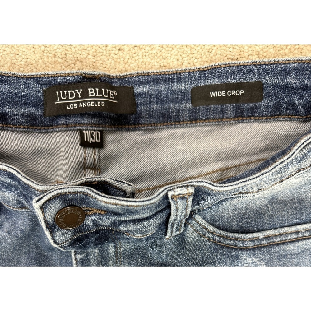 Judy Blue Women's 11/30 Wide Crop Leg Stretch Denim Blue Jeans Distressed - Picture 3 of 8